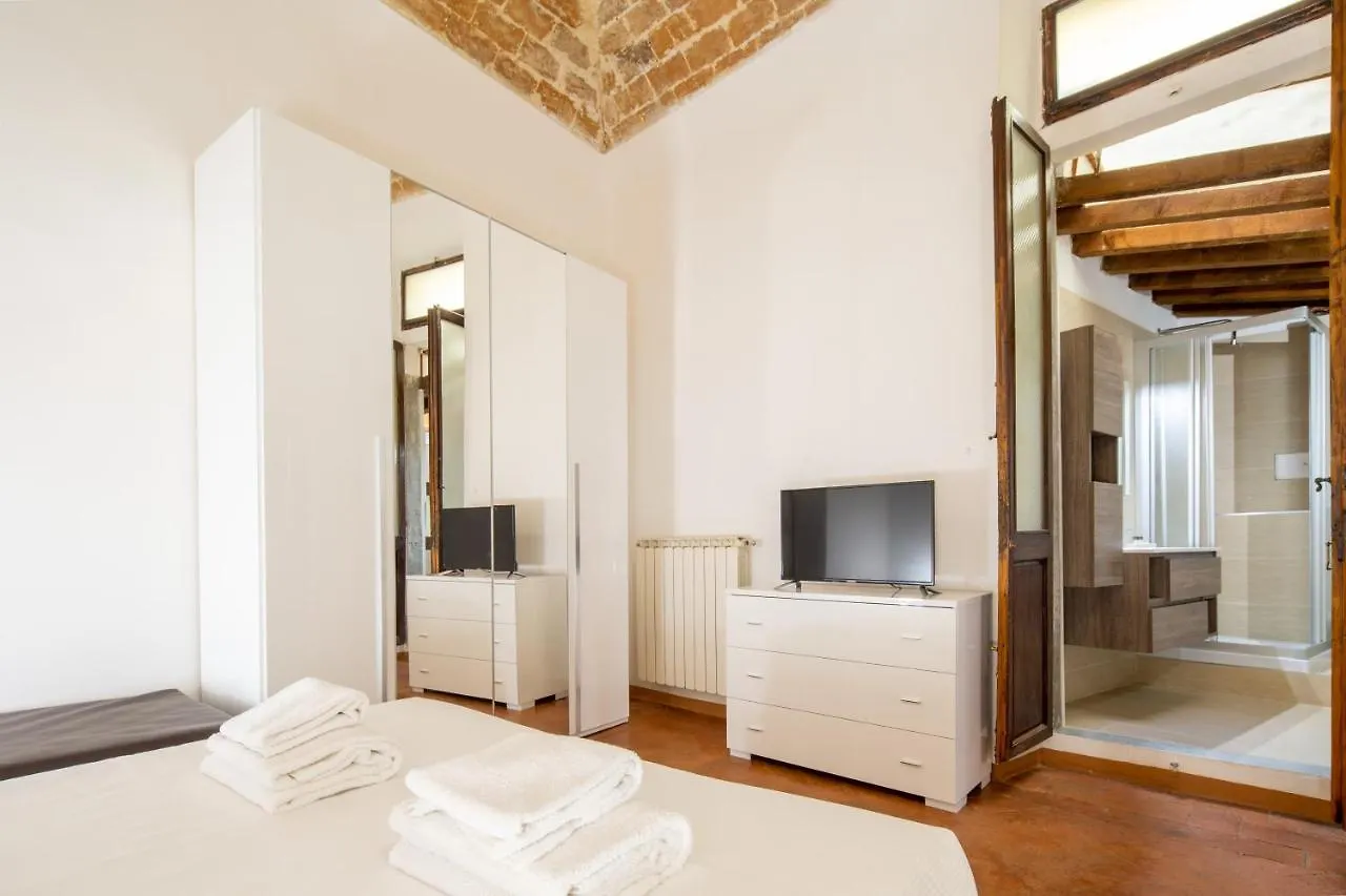 Lian Home In Florence By Mmega Italy